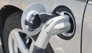 Single Seat EV Car Named “Solo” Has Over 5,000 Pre-Orders