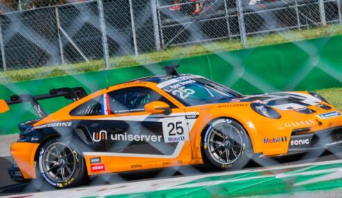 The Prestigious Ascari KZ1 Is In Its Own Class