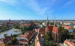 Arrinera Hussarya: The Beautiful Curvy Super Car From Poland