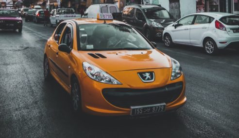 Vauxhall VX220 Is To Be Admired and Driven Insanely!